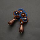 cynamonowo-kobaltowe klipsy sutasz