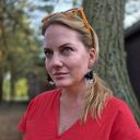 Czarno-białe klipsy z lekkimi kwiatami - boho i etno w autorskim wydaniu