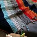 Gruby pled boho na drutach - miękka narzuta na kanapę i łóżko