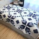 Patchworkowa narzuta w granacie 190x230cm jak shibori