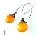 Goldfish - srebrne kolczyki z chalcedonem miodowym