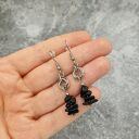 Wiszące kolczyki chainmaille z obsydianem - Omnis Lapis