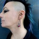 Srebrne, lekkie kolczyki wiszące Shambala z agatem fuksja 925