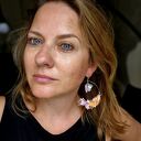 Lekkie kolczyki koła z kwiatami w stylu boho i folk - Frida
