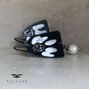 Kolczyki Flower with Pearl - białe i szare kwiaty z perłą