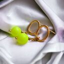 Swarovski pearls: neon yellow