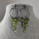 Kolczyki - gronka z peridotem