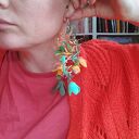 Kolczyki boho wiosenne - kwiaty, etno frędzle i ślubny klimat