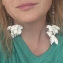 Klipsy długie białe kwiaty mogą być ślubne bardzo stylowe polecam zwracają uwagę duże leciutkie cudn