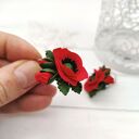 Czerwone maki, które pięknie poruszają się na uchu - kolczyki handmade