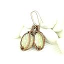 Kolczyki z żywicy - lekkie i błyszczące w technice wire wrapping