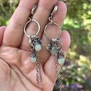 Chalcedon i koniczynka - srebrne kolczyki