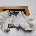 Kolczyki kwiatowe białe koła - długie i lekkie (handmade)