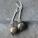 srebrne kolczyki - kule z surowego bursztynu