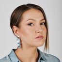 Długie kolczyki w perłowych kolorach zimy Meyra e6/m31