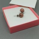 Kolczyki z rodonitu i stali szlachetnej