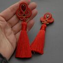 Czerwono-złote kolczyki sutasz z chwostami (ok. 12 cm)