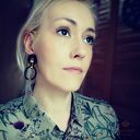 Kolczyki koliste Luiza na sztyftach - czarno-złote skóra i kauczuk
