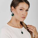 Kolczyki w perłowym odcieniu szmaragdu Binnur e9/1