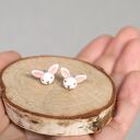 Śpiące króliczki - mini kolczyki sztyfty kawaii, lekkie i ręcznie robione