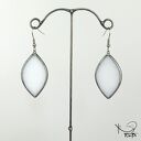 Szklane kolczyki zaostrzone elipsy (białe) - technika Tiffany - handmade