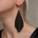 Czarno-złote kolczyki z frędzlami - elegancka biżuteria handmade