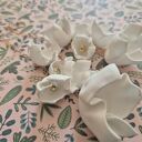 Klipsy długie białe kwiaty mogą być ślubne bardzo stylowe polecam zwracają uwagę duże leciutkie cudn