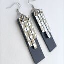 Kolczyki skórzane długie wiszące szerokie Czarne ze srebrnymi Paskami