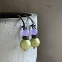 <h1>Kolczyki Lavender & Pistachio - delikatna biżuteria handmade z jadeitem i szklanymi perłami</h1>