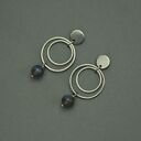 Ręcznie robione kolczyki koła z labradorytem - stal chirurgiczna (wire wrapping)