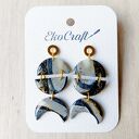 Czarne wiszące kolczyki z Księżycem Lunula z gliny polimerowej