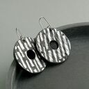 Duże kolczyki koła handmade w industrialnym stylu