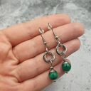 Kolczyki chainmaille z malachitem i stalą szlachetną