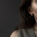 Złote kolczyki muszle