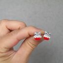 Pusheen kotki w czerwonych babeczkach - urocze kolczyki sztyfty handmade (12 mm)