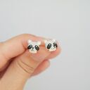 Maleńkie szopy pracze - kolczyki wkręty z modeliny Fimo