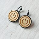 Drewniane kolczyki POWER BUTTON