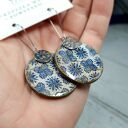 Kolczyki decoupage wiszące w orientalnym stylu - stal chirurgiczna i żywica