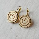 Drewniane kolczyki POWER BUTTON