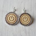 Drewniane kolczyki POWER BUTTON