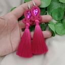 Różowe kolczyki fuksja amarantowe, chwosty boho długie frędzle na lato wesele