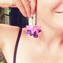 Kolczyki boho etno: lekkie kwiaty i frędzle w stylu folk