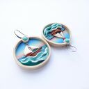 Kolczyki ze statkami na morzu