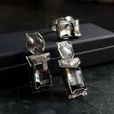 Cubic - srebrne kolczyki z kryształem Swarovski Urban Silver Night - awangardowe sztyfty
