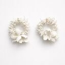 Białe kolczyki ślubne - ręcznie robione kwiaty Delikatne, ręcznie wykonane kolczyki w kształcie bia