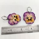 Kolczyki bratki i fiołki z gliny polimerowej - kwiatowa biżuteria handmade