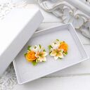 Kolczyki sztyfty mini kwiaty lilii piwonii róże żółto - pomarańczowe 2 cm stal