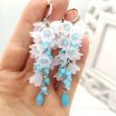 Długie grona, matowe dzwoneczki, błękitne, kolczyki ślubne