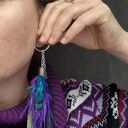 Kolczyki pióra boho kolorowe - lekkie rękodzieło od Rudy Klary