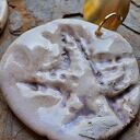 Ceramiczne kolczyki z motywem rozgwiazdy - Surowe Boho (mosiądz i ceramika)